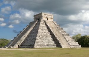 1280px-el_castillo_stitch_2008_edit_1