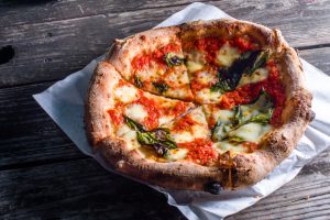 Wood fire pizza Margharita